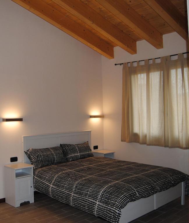 Cascina Bosco Gerolo Βίλα Rivergaro Δωμάτιο φωτογραφία